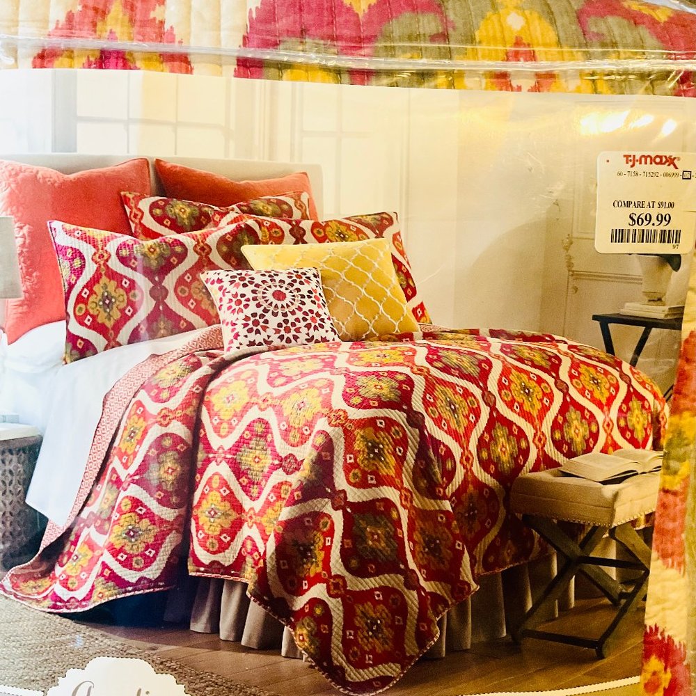 Levtex Acadia Reversible King Size Ikat Quilt and Matching Shams(2)-Cotton